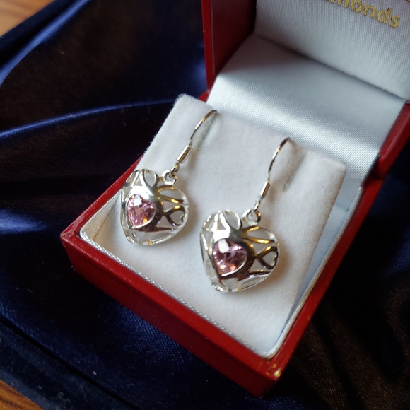 Unbranded Jewelry - SS 925 Dangle Heart Earrings w/Pink Cz 1", GC.